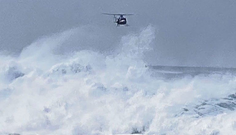 Die Besatzung des Rettungshubschraubers konnte die beiden Verunglückten nur noch tot bergen. Foto: fuerteventura emergencias