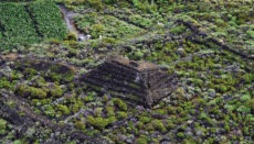 Die Stufenpyramide von Los Cancajos befindet sich auf der Insel La Palma im Gemeindegebiet Breña Baja. Foto: Fotos Aereas de Canarias