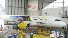 Der Airbus 320neo mit den Teneriffa-Motiven auf der Außenhülle Foto: CABTF