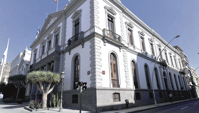 Das Rathaus von Santa Cruz: die Sozialausgaben der Stadt sind deutlich gestiegen. Foto: Moisés Pérez
