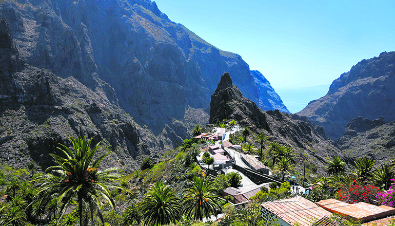 Der Weg beginnt im Besucherzentrum von Masca und führt hinunter bis zum Meer. Solange der Bootsanleger nicht benutzt werden kann, müssen Wanderer nach dem Abstieg wieder zurück zum Ausgangspunkt hinauflaufen. Foto: canary islands