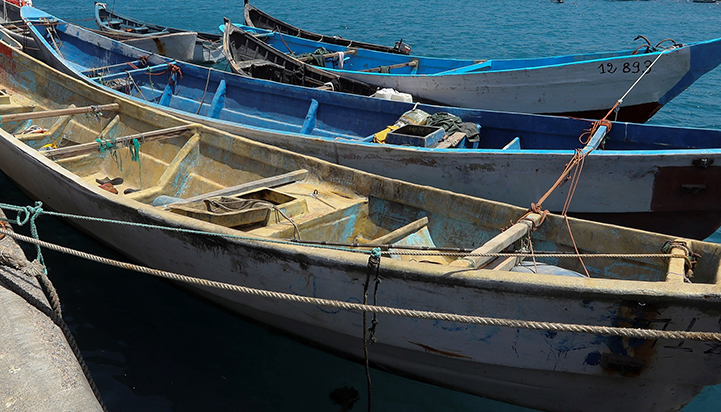 Die Schlepper setzten die unsicheren Pateras nicht nur ein, um Menschen vom afrikanischen Kontinent auf die Kanarischen Inseln zu bringen, sondern nutzten die Fahrten gleichzeitig für den Transport von Drogen. Foto: EFE