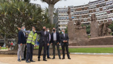 Bürgermeister Augusto Hidalgo (r.) besichtigte den neuen, parkähnlichen Fußgängerbereich. Fotos: Ayuntamiento de Las Palmas de Gran Canaria
