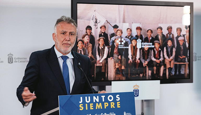 Der kanarische Präsident Ángel Víctor Torres kündigte das Eintreffen von 1,3 Millionen weiteren Impfdosen an, sodass der Impfplan ohne Unterbrechung fortgesetzt werden kann. Foto: Gobierno de canarias