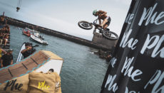 „Water Jump“ am Hafen von Puerto de la Cruz Foto: phe festival