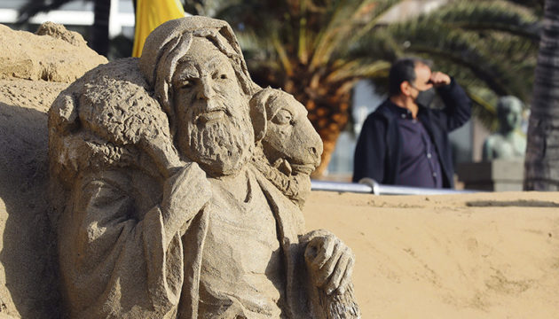 Die Sandkrippe in Las Canteras gehört zur Tradition in der Vorweihnachtszeit auf den Kanarischen Inseln. Fotos: efe