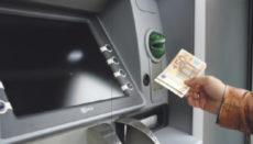 Hohe Gebühren wegen der niedrigen Anzahl der Geldautomaten. Foto: Pixabay