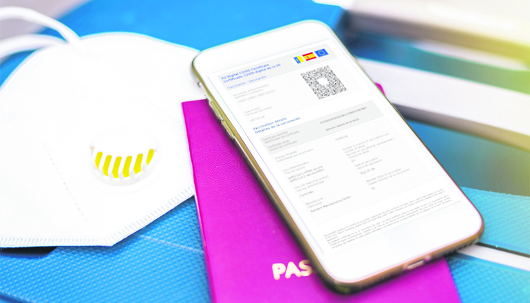 Covid-Zertifikat mit QR-Code auf einem Smartphone Foto: Gobierno de Canarias