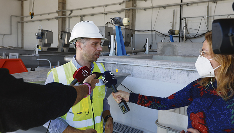 Inselrat Javier Rodríguez sieht in dem Projekt eine Möglichkeit, den ökologischen Fußabdruck der Abwasserklärung zu reduzieren. Foto: cabildo de tenerife