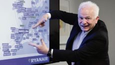 Ryanair-CEO Eddie Wilson sieht das Low-Cost-Modell seiner Fluggesellschaft nicht gefährdet. Foto: EFe